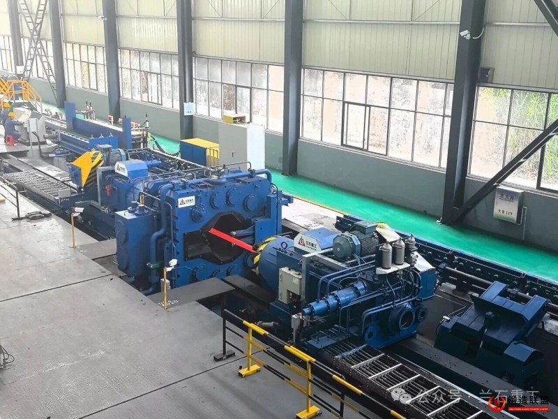 兰石重工研制的快锻-径锻智能联合生产线热试成功2