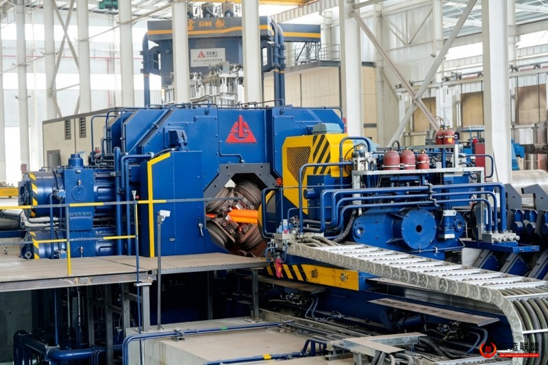 国产首台套6MN径锻机1